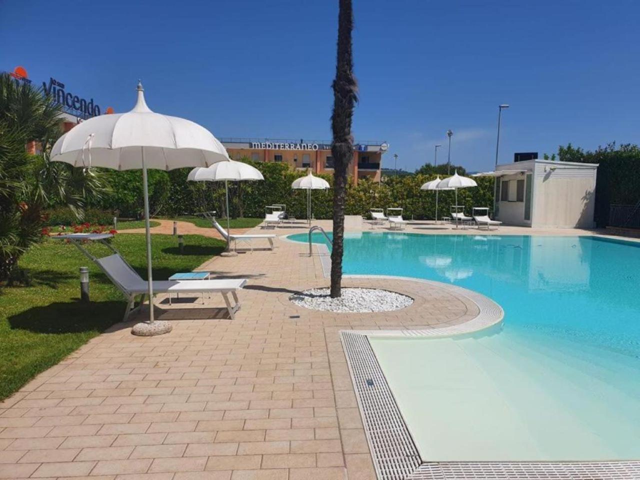 San Severino Park Hotel & Spa, BW Signature Collection Mercato San Severino Bagian luar foto