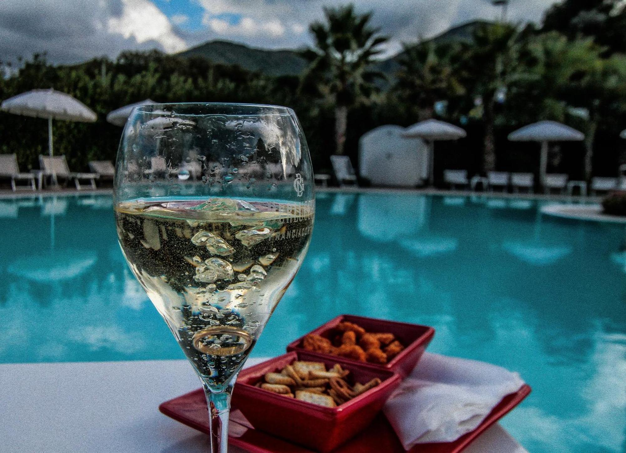 San Severino Park Hotel & Spa, BW Signature Collection Mercato San Severino Bagian luar foto